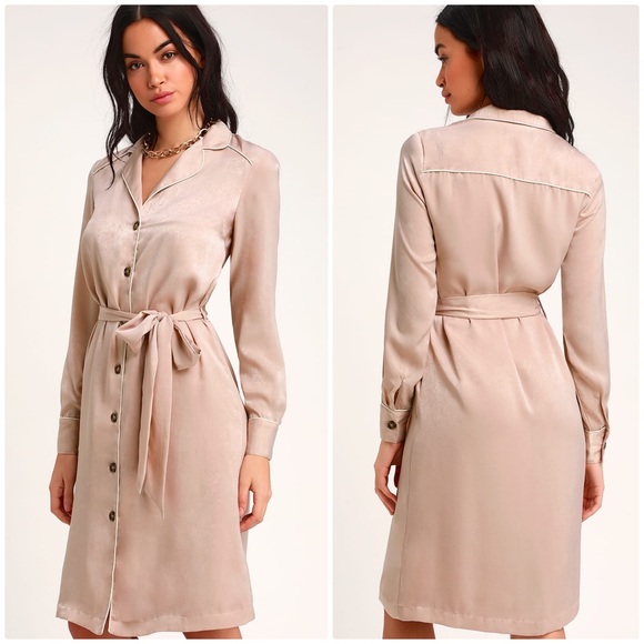 Lulu’s ELISE BLUSH SATIN LONG SLEEVE MIDI Dress - Picture 2 of 2